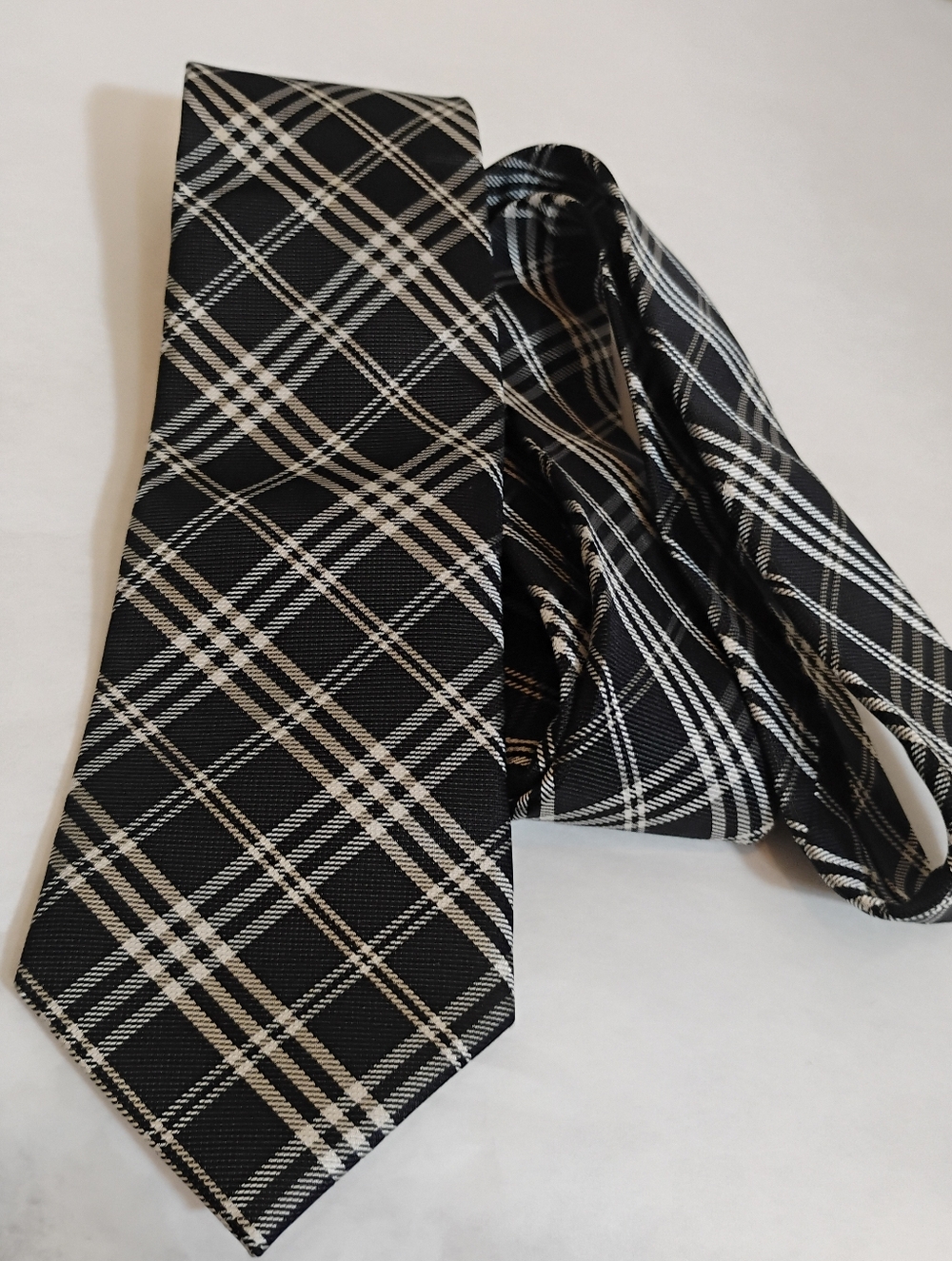 Theory Slim Mens Check Luxury skinny Silk tie